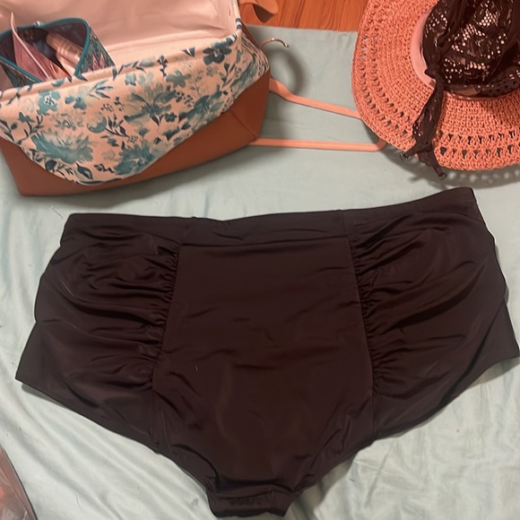Torrid High rise ruched swim bottoms - Picture 2 of 3